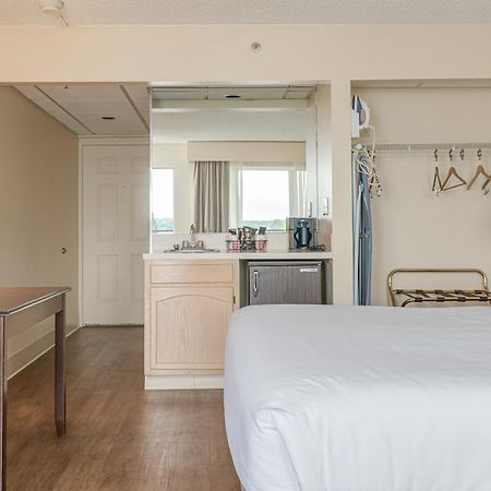 Bonnie Castle Resort & Marina Alexandria Bay Bagian luar foto