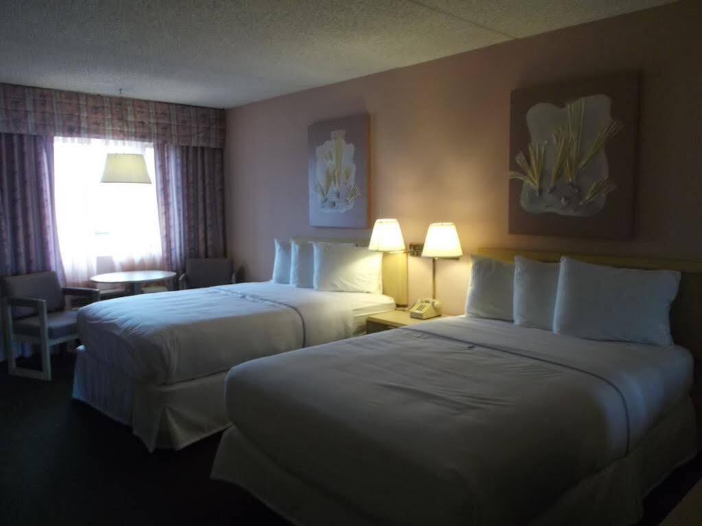 Bonnie Castle Resort & Marina Alexandria Bay Bagian luar foto