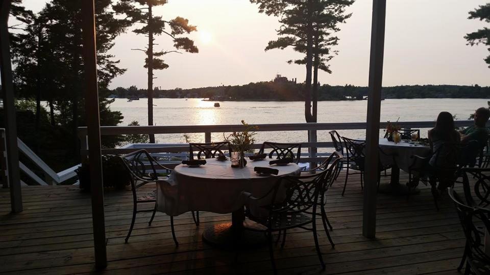Bonnie Castle Resort & Marina Alexandria Bay Bagian luar foto